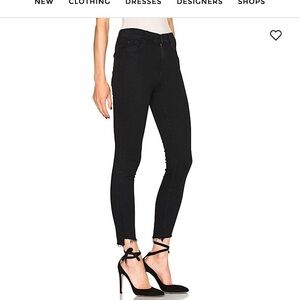 MOTHER
The Stunner Zip Ankle Jeans in Not Guilty size 26 excellent condition